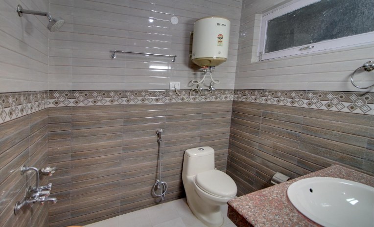 Hotel Thakur